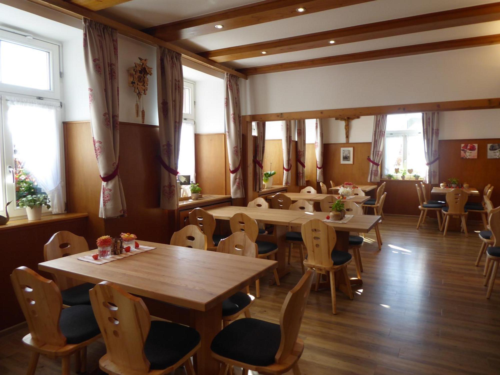 Gasthaus Zum Schwanen Илинген-Биркендорф Экстерьер фото